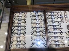 -博士眼镜(沙井京基百纳广场店)