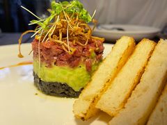 牛肉塔塔配牛油果黑橄榄酱-Solo(衡山路店)