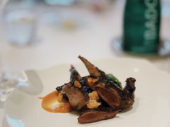 碳烤乳鸽，甜豆，旱金莲醋汁-Jean Georges