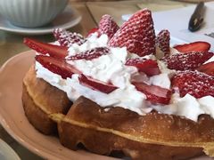 草莓华夫饼-Cafe Alice咖啡爱丽丝(奥城店)
