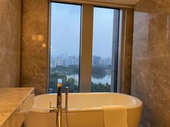 -上海宝华万豪酒店
