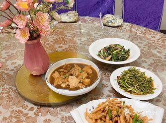 不愧是招牌菜!服务员们热情周到,响应及时