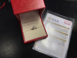 -威德钻石-克拉钻大本营(南京东路店)