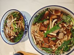 -镇南锅盖面馆(解放路店)