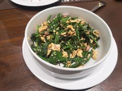 -Chom Cafe and Restaurant