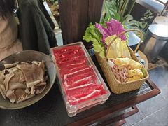 -菌自由丨野生菌火锅特色庭院餐厅(丽江古城店)