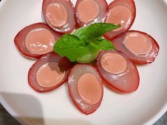 鸽蛋酿鹅肝-湖滨28中餐厅·西湖宴·杭州君悦酒店