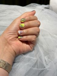 -悦指间美甲美睫