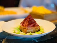 金牌扣肉配玉米饼-杭州西子湖四季酒店·金沙厅