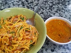 -002鱼汤粉(龍園店)