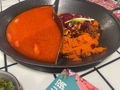 -鹿鸣山草本茶香火锅(园西路店)