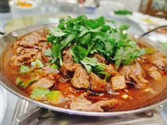 红焖牛腩锅仔-不倒翁·徽天下名菜楼(马鞍山路店)