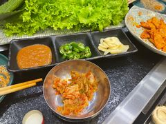 -臻牛烤肉