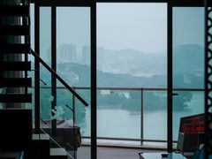 -深圳隐秀山居酒店