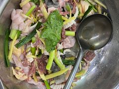 -周良天山牛杂城(天山路总店)
