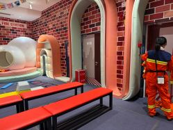 -奈尔宝家庭中心·亲子餐厅(华采天地店)