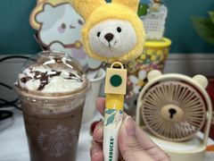 -星巴克臻选(上海虹桥新天地三店)