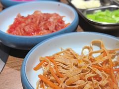 -明洞阿姨·韩式酱蟹烤肉·创意料理(三元桥店)