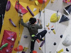 -问山MountQuest攀岩馆