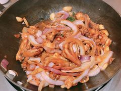 -胡须佬鸡煲四季火锅店(石厦西村直营店)