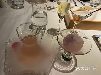 我们点了390元的套餐，主餐是台塑牛排