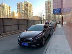 -北京市海淀医院-停车场