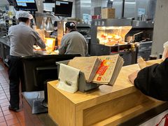 -麦当劳(展览路店)