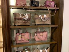 -巴宝莉工厂店/折扣店(工厂店)