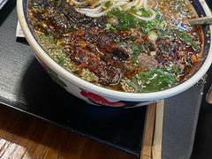 -云阿蛮云南生烫牛肉米线(奉贤路店)