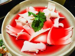 -茅草房·河畔园林火锅
