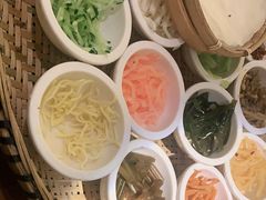 -包整·丝娃娃(一览甲秀楼风景店)