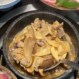 热气腾腾的一锅野生菌土鸡汤，新年与菌相见！