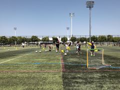 -Riverside河畔少儿足球培训(前滩店)