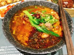 -八月美食小馆(银泰城总店)