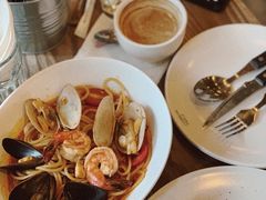 -Common Table · Brunch & Coffee