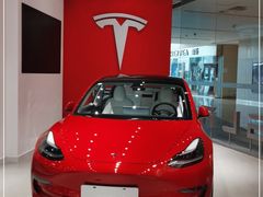 -TESLA 特斯拉(北京颐堤港体验店)