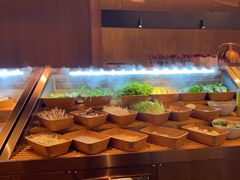 -牛YO寿喜烧·铁板烧和牛火锅自助(市府恒隆店)
