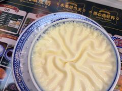 -广信牛奶甜品世家(台东店)