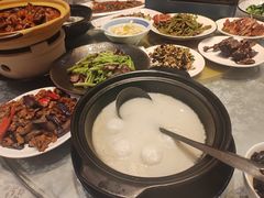 -莲餐厅·湖北菜·潜江小龙虾店(愚园路店)
