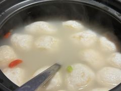 -魏铭鱼头捞饭(晋阳路店)