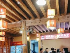 大堂-阿婆情腊排骨火锅(古城旗舰店)