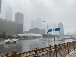 -变画·发型STUDIO