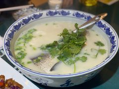 -南京金牛湖巨碗鱼头