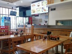 大堂-小姜锅贴(凤凰街店)