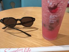 -85度C(生甜甜圈研究工坊·上海平凉店)