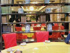 大堂-金杏·粘卷子 烤鸭 农家菜