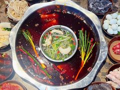 -正南齊北重庆老火锅(光华村直营店)