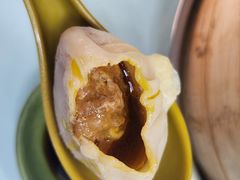 蟹黄汤包-食惠里小笼包面馆(越秀店)