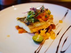 香煎深海鲈鱼柳-YUE·6·西式融合餐厅(外滩六号店)