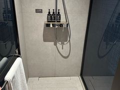 -城际上海虹桥机场酒店